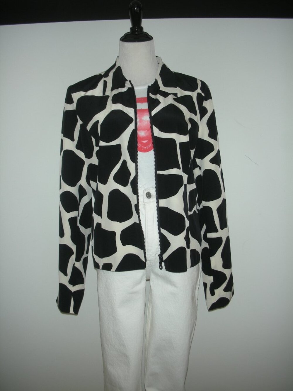Maggy London 100% Silk Animal Print Jacket Size 12 Zip Front Vintage